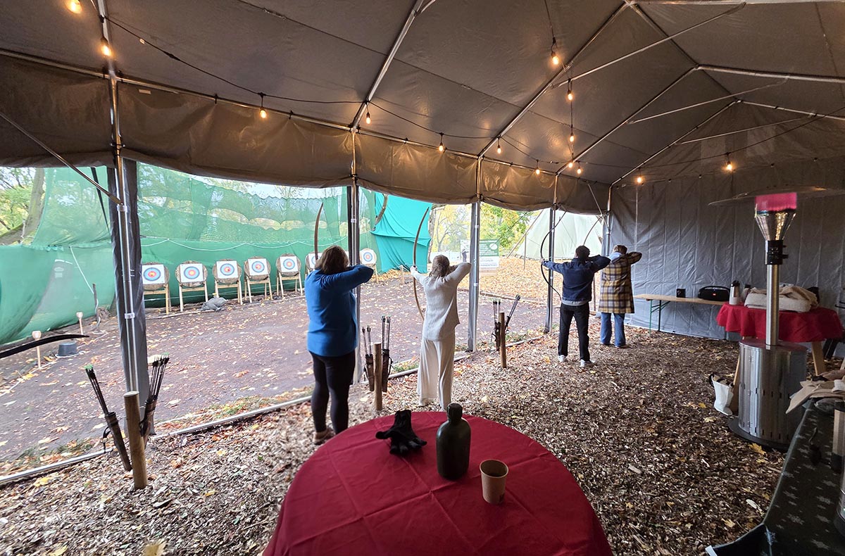 Bogenschießen Berlin (mit Feuerworkshop) Bogenschießen Berlin (mit Feuerworkshop)