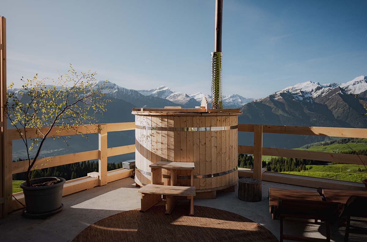 2 Tag(e) Bubble Übernachtung in der Bergfenster- Suite für 2 (1 Nacht) in Vella inkl. Halbpension 2 Tag(e) Bubble Übernachtung in der Bergfenster- Suite für 2 (1 Nacht) in Vella inkl. Halbpension