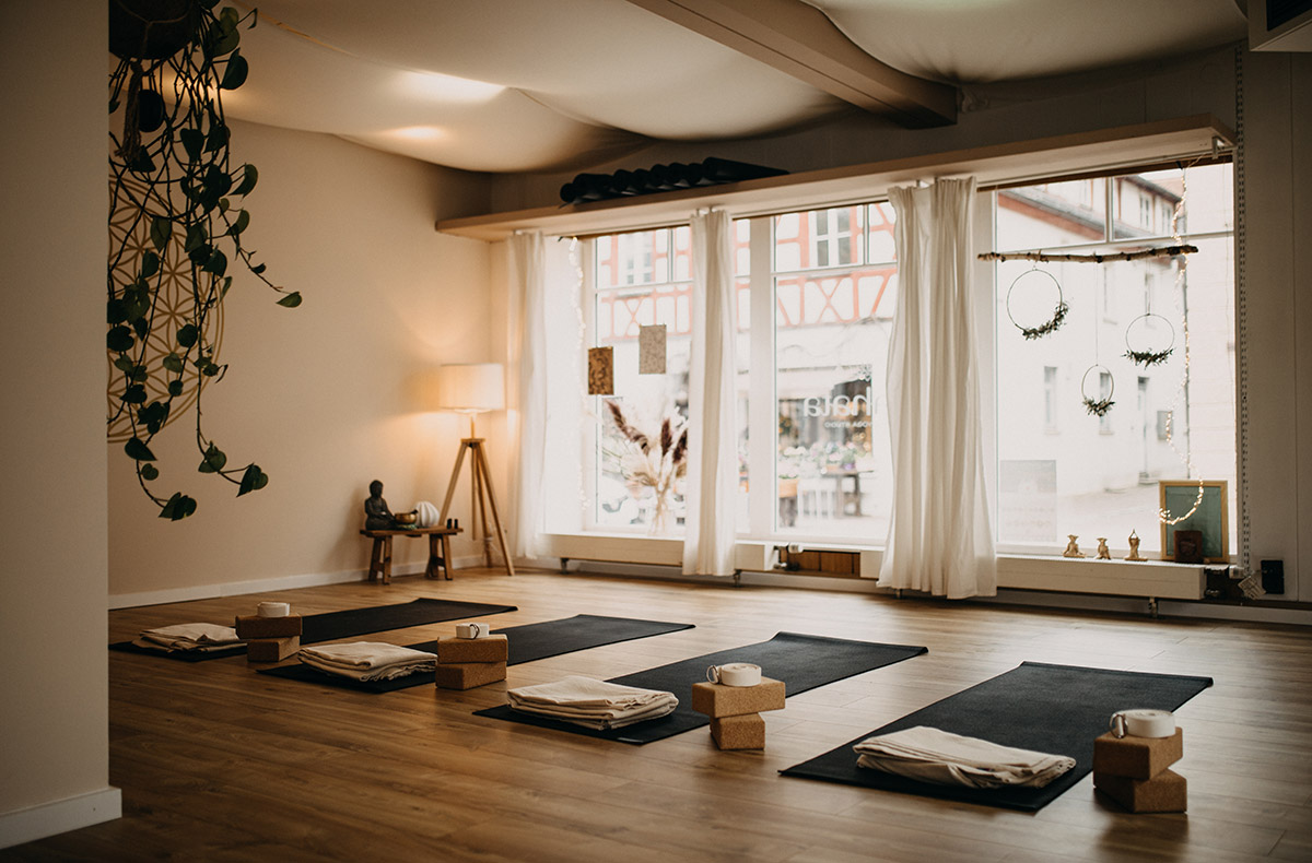 Candle Light Yoga Schwabach - Candle Light Yoga Schwabach für deine Entspannung