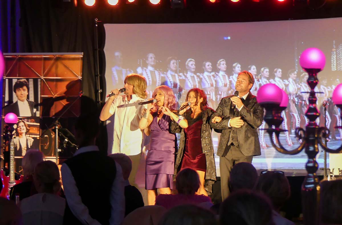 Das perfekte Schlager Dinner Aalen - Jetzt erleben!