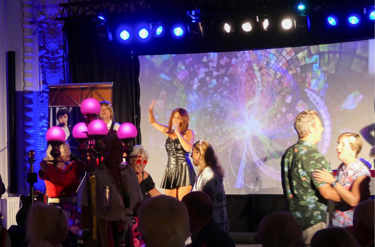 Das perfekte Schlager Dinner Aalen – Jetzt erleben!