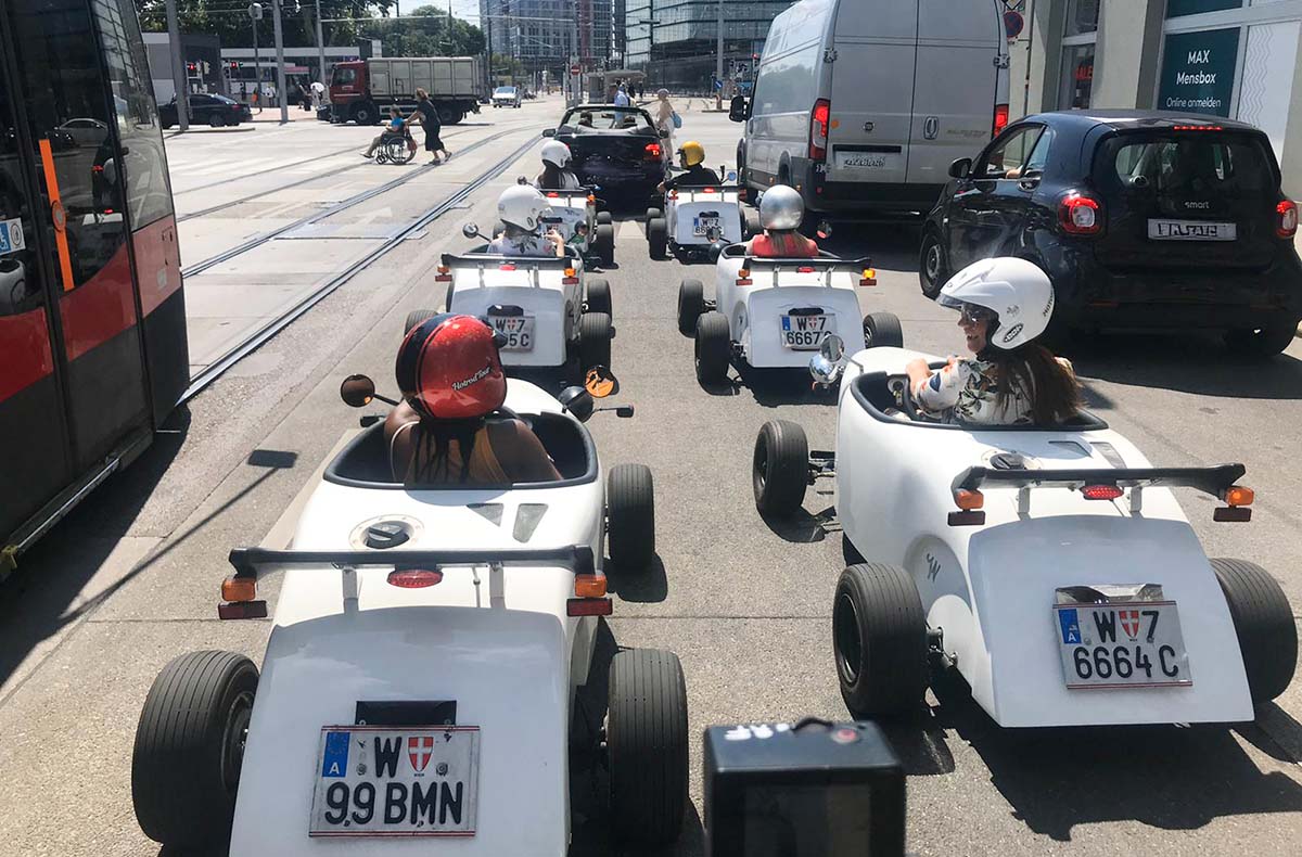 Daylight Tour Wien (Hotrod) - Hotrod-Abenteuer bei Tag: Wien neu erleben!