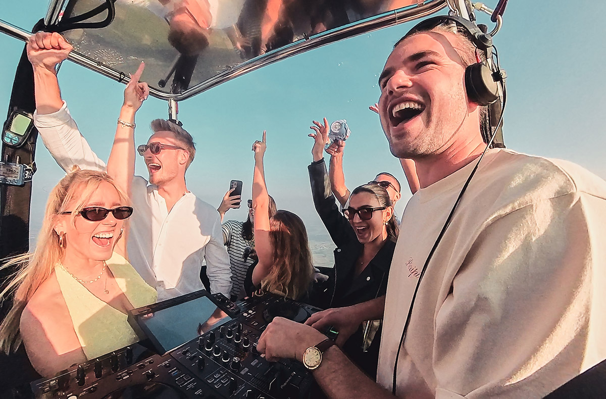DJ im Ballon - Party auf 1000 Metern (14 Personen) in Ulm