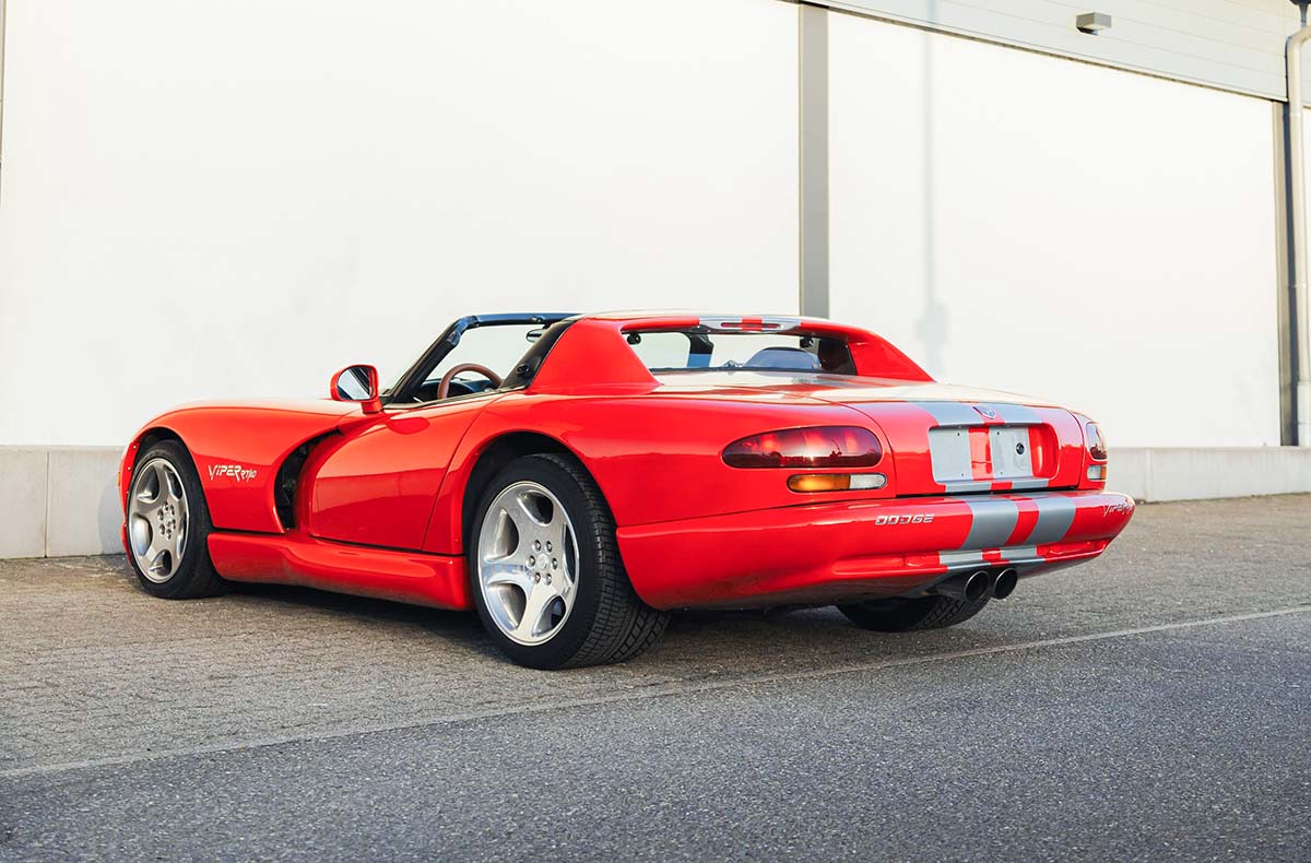 Dodge Viper RT/10 fahren Weil der Stadt (8 Std.) - Acht Stunden V10 Adrenalin