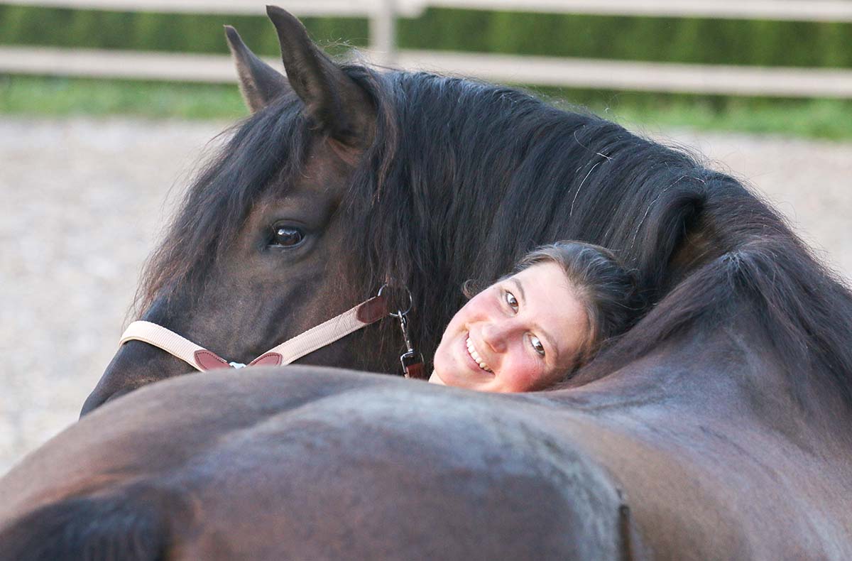 Eins sein mit der Pferdeherde Emmingen-L... Eins sein mit der Pferdeherde Emmingen-L...