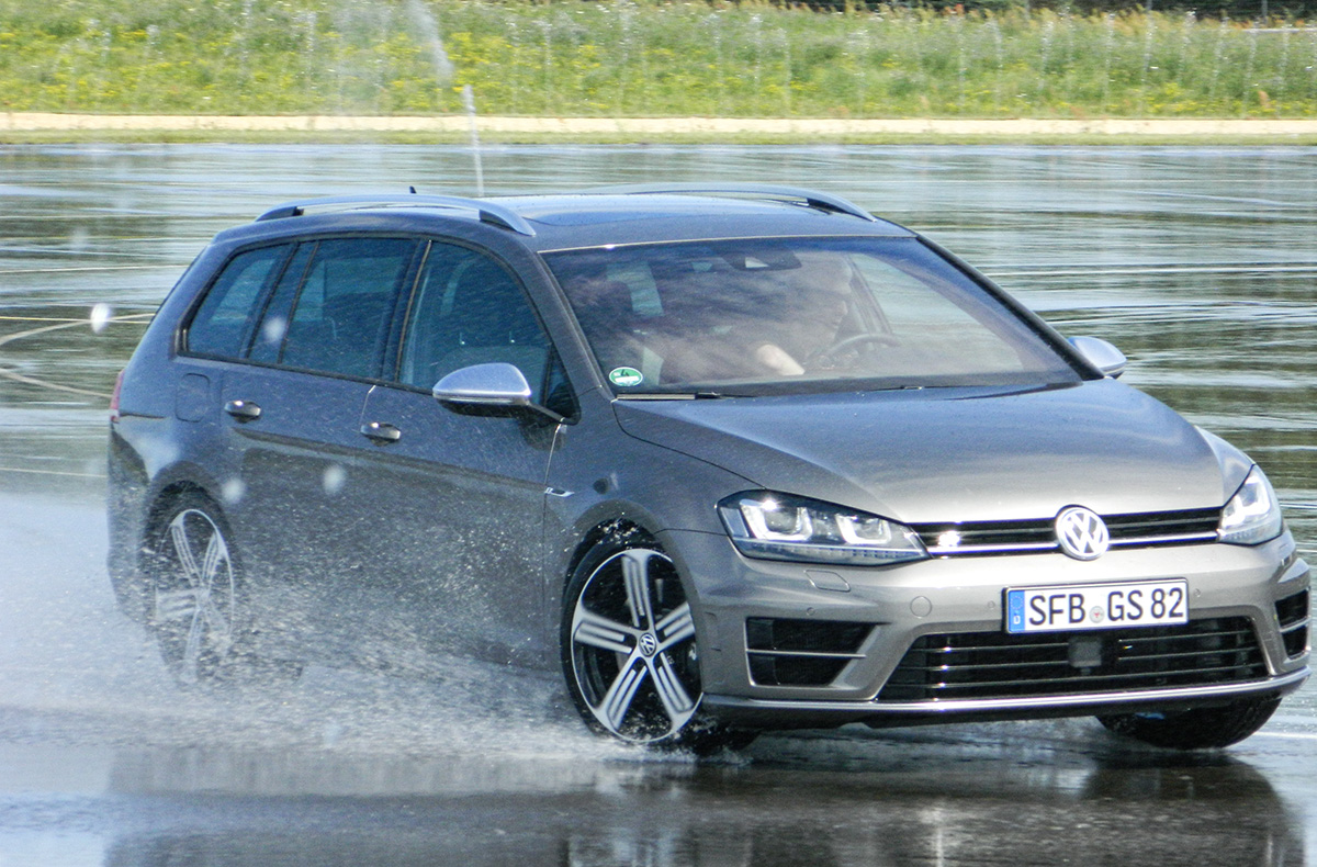 Fahrsicherheitstraining Bad Driburg Basis (7 Std.) Fahrsicherheitstraining Bad Driburg Basis (7 Std.)