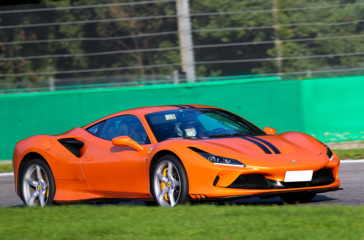 Ferrari F8 Tributo selber fahren Stevelot (1 Rdn.)