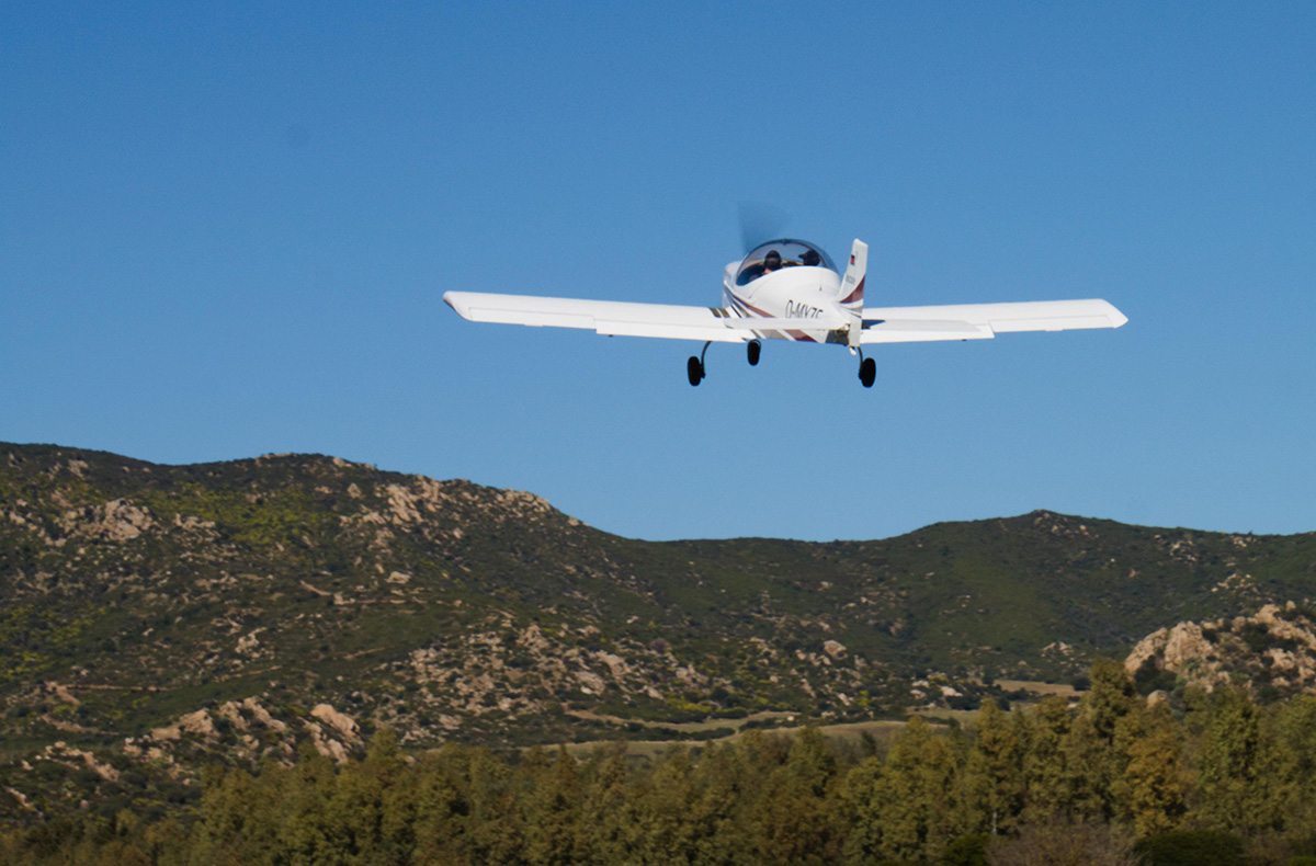 Flugzeug fliegen Freiburg im Breisgau (6...