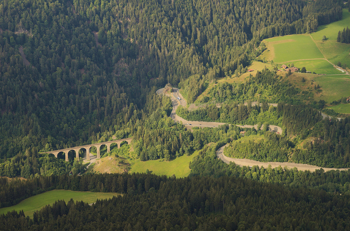 Flugzeug fliegen Freiburg im Breisgau (6...