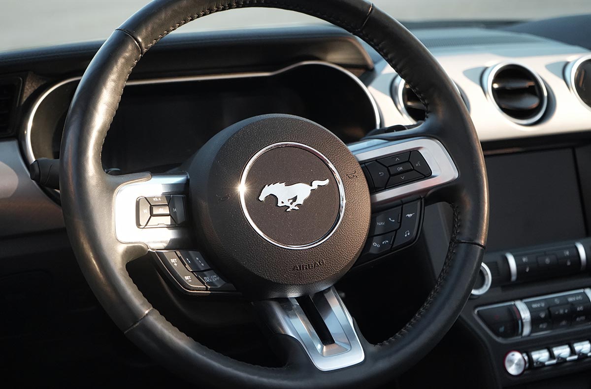 Ford Mustang Cabrio mieten Bötzingen (7 Tage)