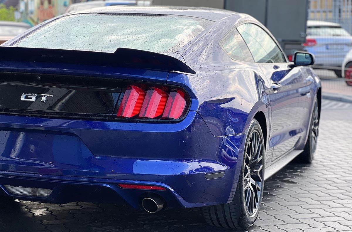 Ford Mustang fahren Wismar (7 Std.) Ford Mustang fahren Wismar (7 Std.)