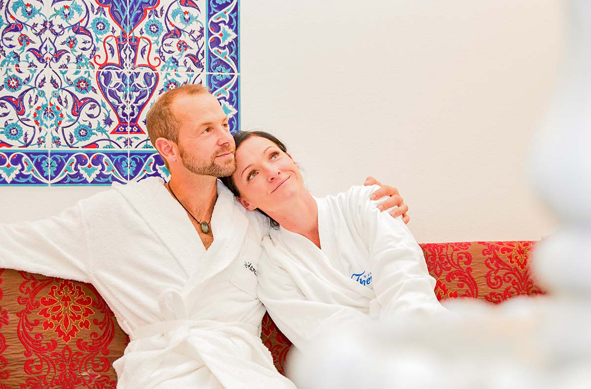 Hamam mit Peelings und Massagen Bad Grie... Hamam mit Peelings und Massagen Bad Grie...