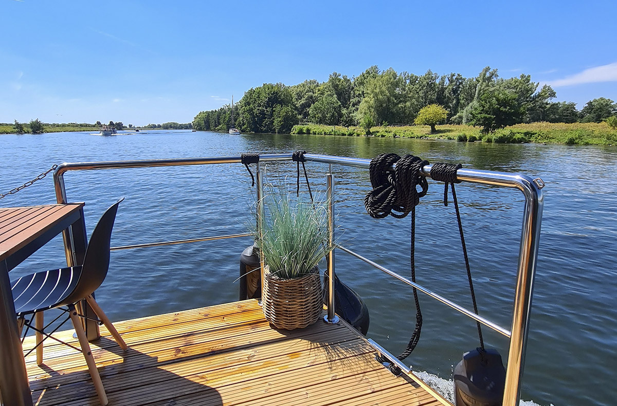4 Tag(e) Hausboot Übernachtung auf der Maas (Fr-Mo) - Comfort XL 4 Tag(e) Hausboot Übernachtung auf der Maas (Fr-Mo) - Comfort XL