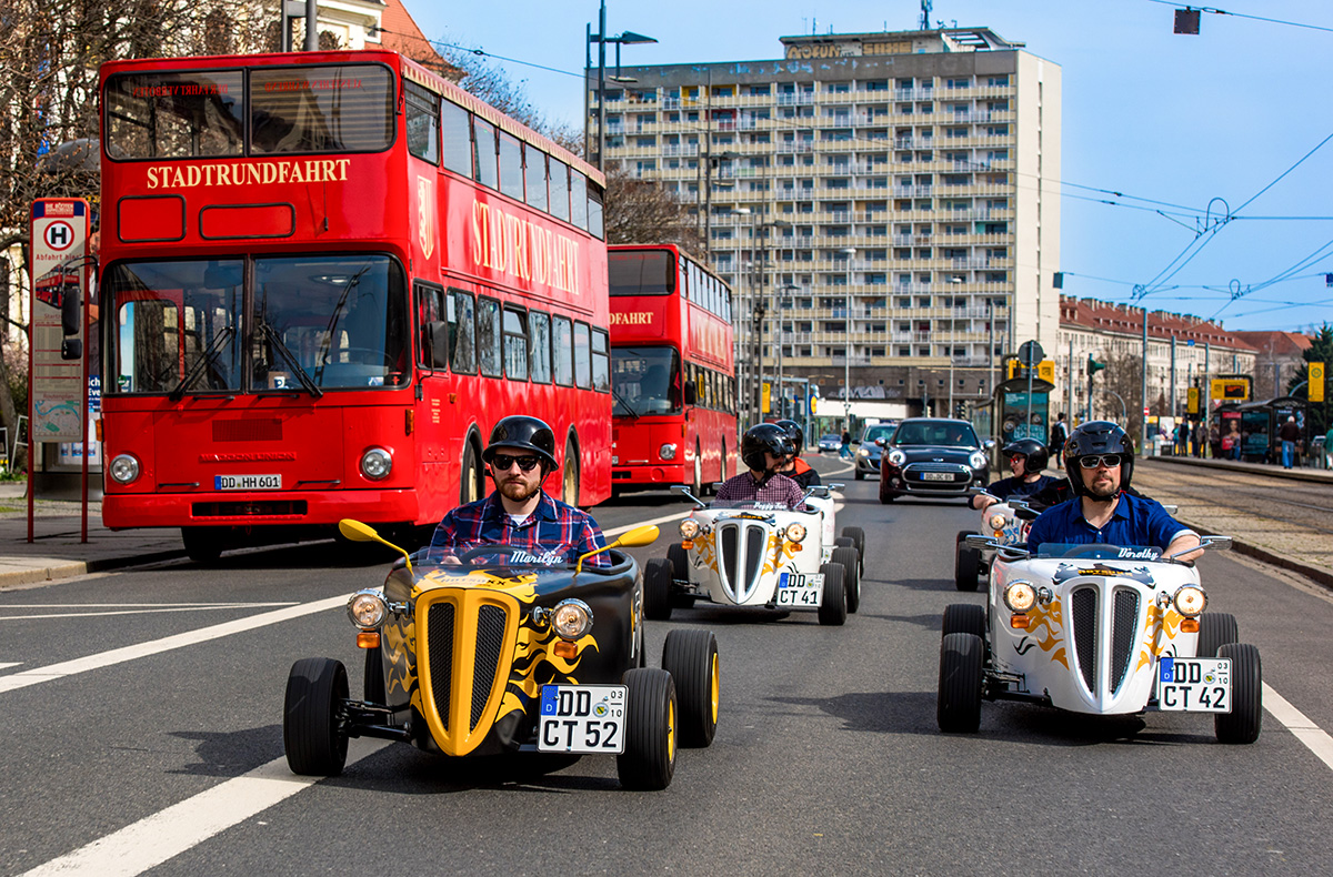 Hot Rod Tour Dresden - Erlebe Dresdens H... Hot Rod Tour Dresden - Erlebe Dresdens H...