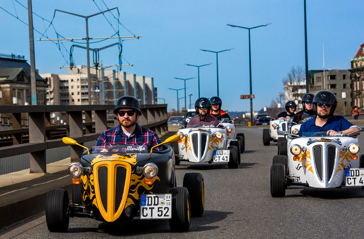 Hot Rod Tour Dresden - Erlebe Dresdens H... Hot Rod Tour Dresden - Erlebe Dresdens H...
