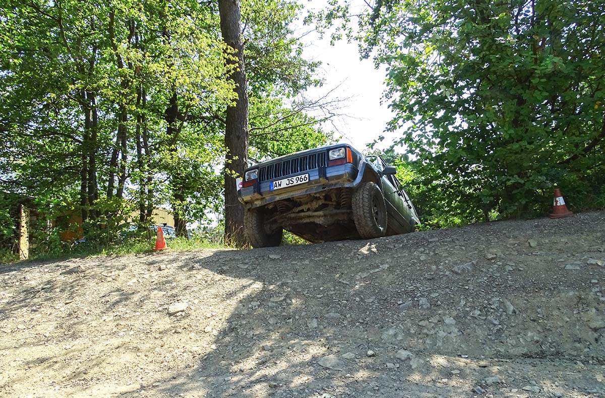 Offroad fahren am Nürburgring - Im Jeep einmal durch die Grüne Hölle am Nürburgring. in Müllenbach Offroad fahren am Nürburgring - Im Jeep einmal durch die Grüne Hölle am Nürburgring. in Müllenbach