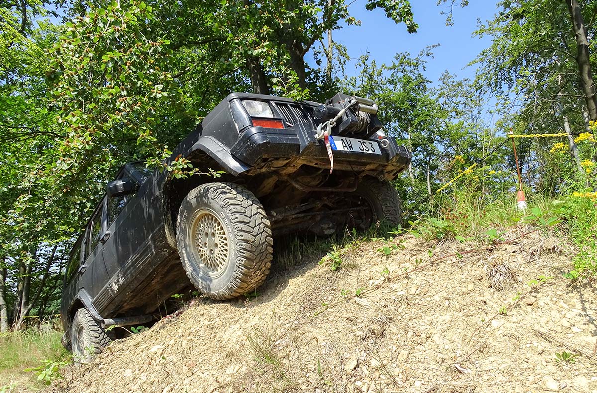 Offroad fahren am Nürburgring - Im Jeep einmal durch die Grüne Hölle am Nürburgring. in Müllenbach Offroad fahren am Nürburgring - Im Jeep einmal durch die Grüne Hölle am Nürburgring. in Müllenbach