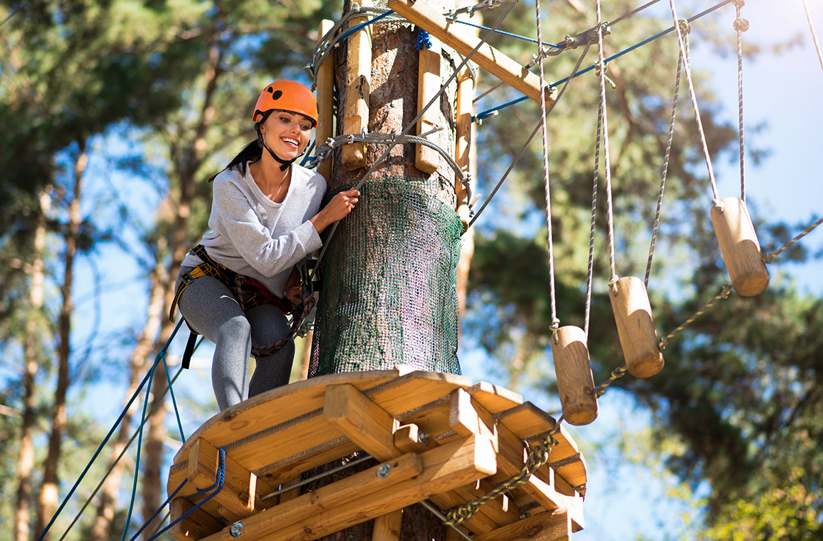 Kletterparcours im Waldseilgarten für 2 - Top Aufstiegschancen für eingespielte Paare in Kammerforst,Hennigsdorf,Beelitz,Schotten,Strausberg,Krems i und weitere Orte!