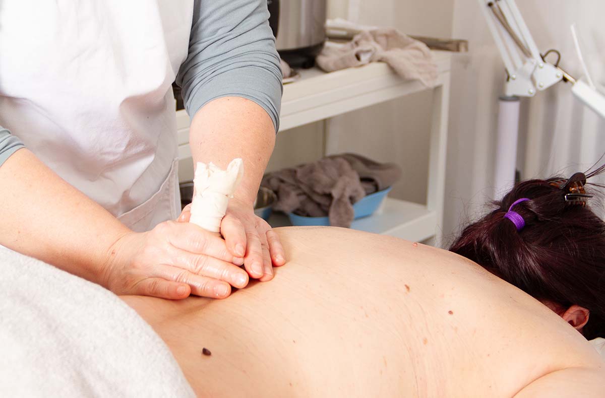 Kräuterstempelmassage Pfyn Kräuterstempelmassage Pfyn