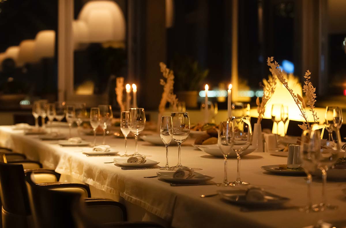 Kulinarische Rätsel Dinner Tour für 2 - Rätsel Dinner Tour - Genieße drei Gänge in Augsburg,Bremen,Dortmund,Düsseldorf,Frankfurt,Freiburg,Hambur und weitere Orte! Kulinarische Rätsel Dinner Tour für 2 - Rätsel Dinner Tour - Genieße drei Gänge in Augsburg,Bremen,Dortmund,Düsseldorf,Frankfurt,Freiburg,Hambur und weitere Orte!