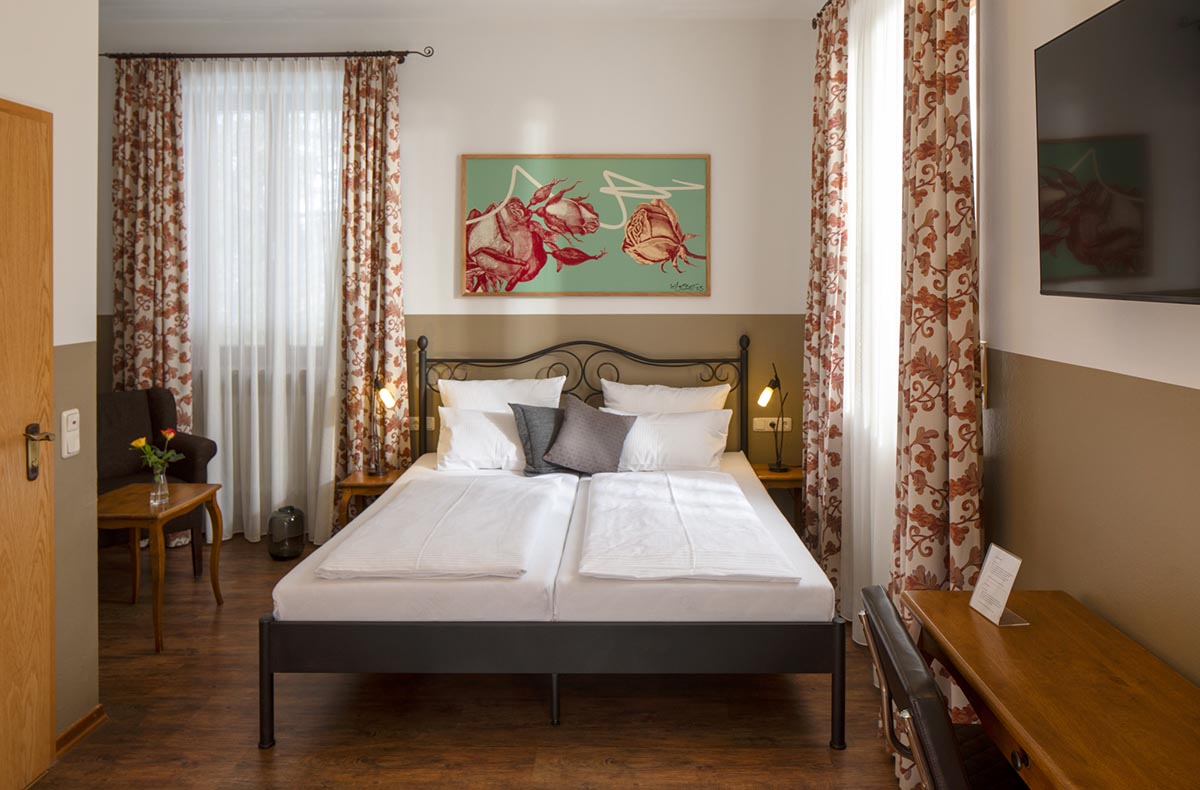 3 Tage 2 Nächte 3 Kurzurlaub Füssen am Schloss Neuschwanstein für 2 (2 Nächte) in Wird gestellt: Handtücher inkl. Frühstück 3 Tage 2 Nächte 3 Kurzurlaub Füssen am Schloss Neuschwanstein für 2 (2 Nächte) in Wird gestellt: Handtücher inkl. Frühstück