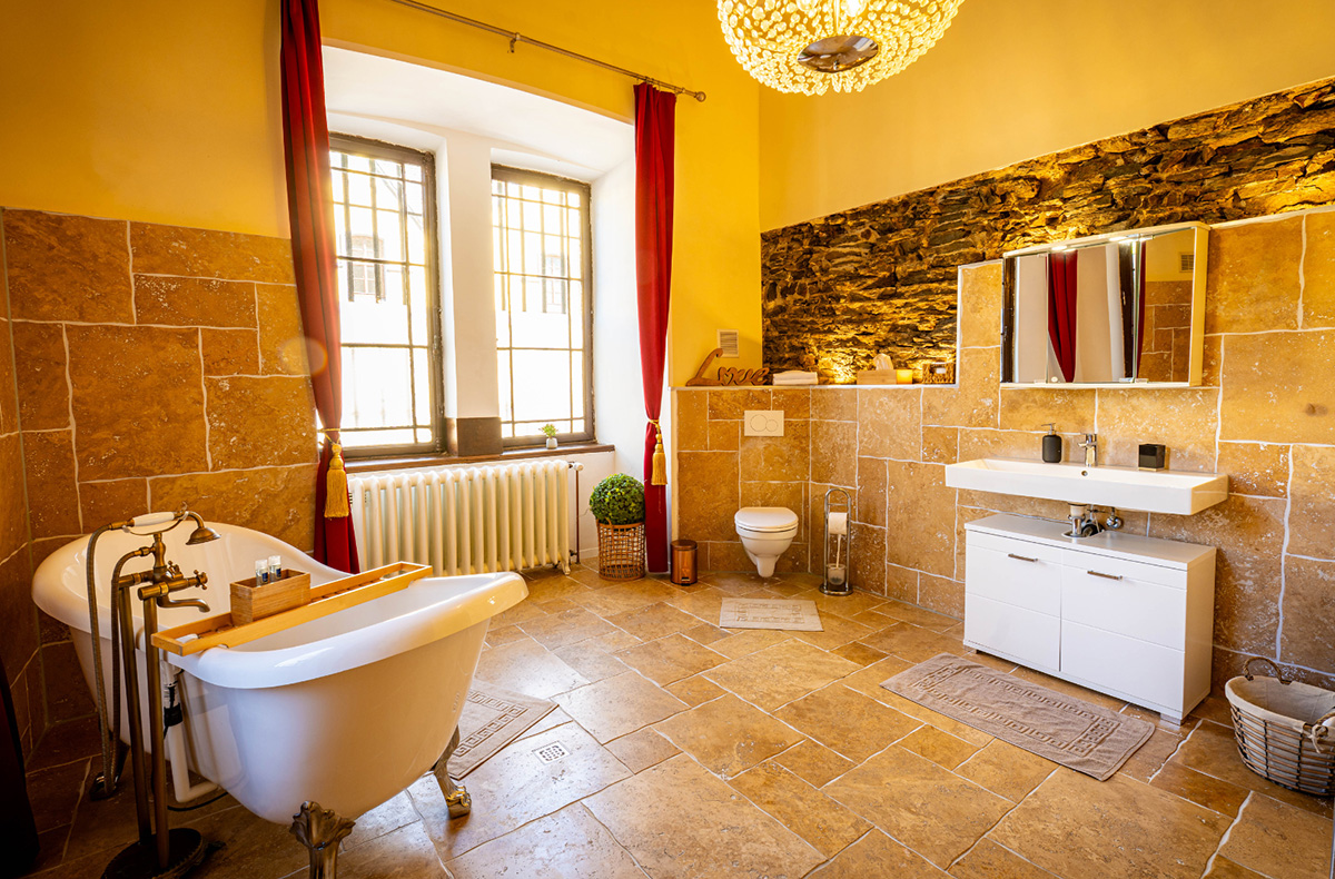 Kurzurlaub Schloss Arenfels für 2 (inkl. Geisterführung) in Bad Hönningen Rheinland-Pfalz ✓