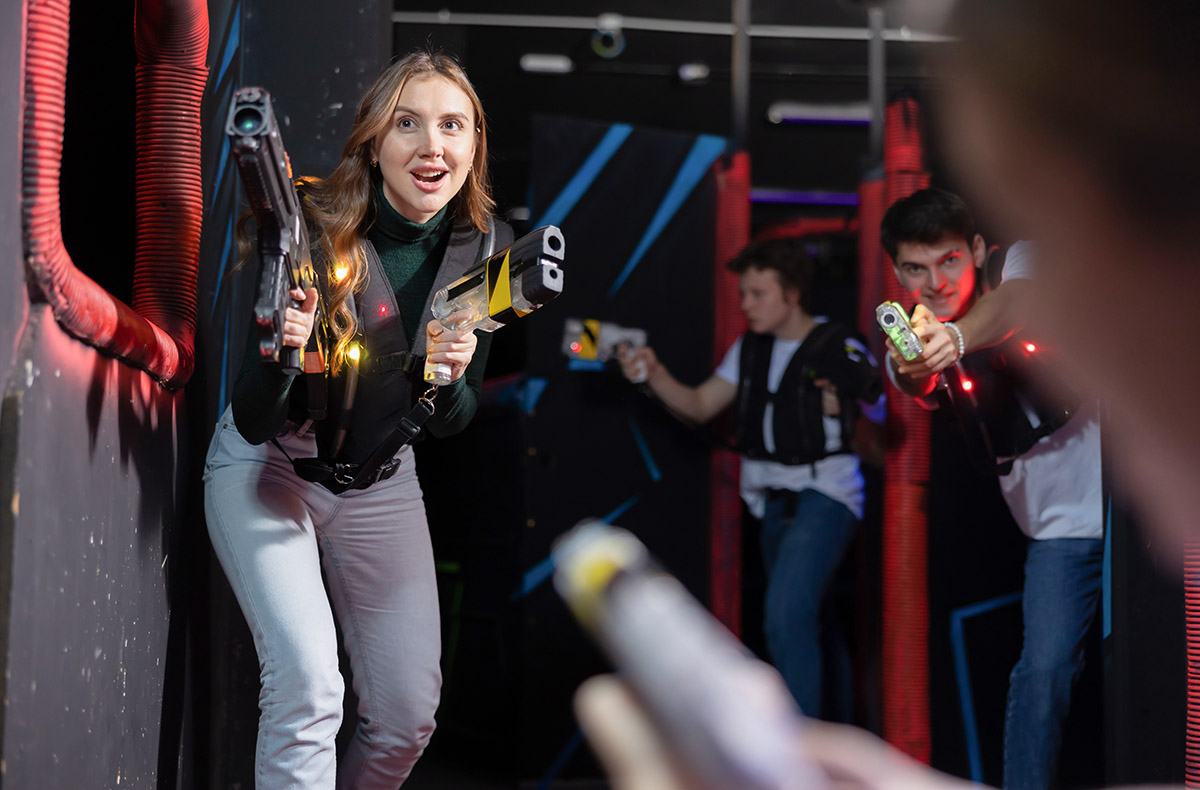 Lasertag spielen - Entfessele deinen eigenen Krieg der Sterne! in Hochdorf,Stuttgart,Düsseldorf,Herne Lasertag spielen - Entfessele deinen eigenen Krieg der Sterne! in Hochdorf,Stuttgart,Düsseldorf,Herne