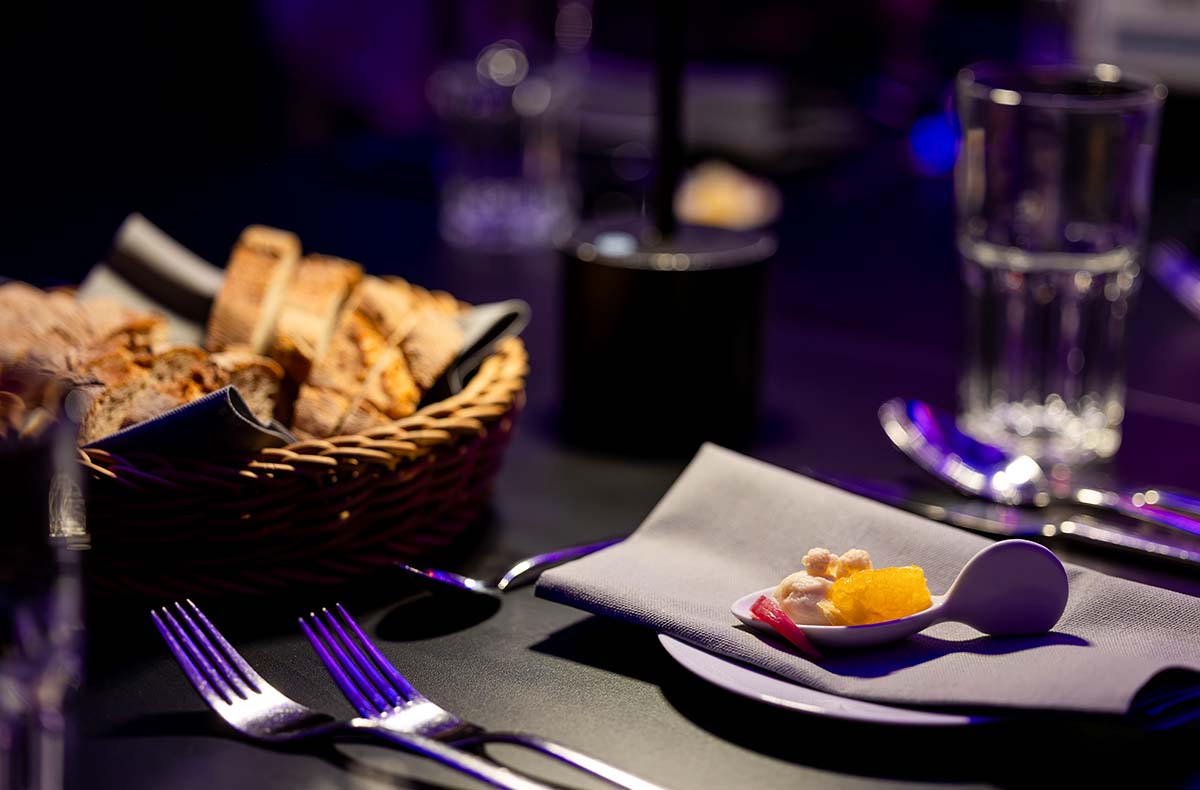 Mental Dinner Heidelberg - Gedankenlesen trifft Gourmetgenuss im Frauenbad Mental Dinner Heidelberg - Gedankenlesen trifft Gourmetgenuss im Frauenbad