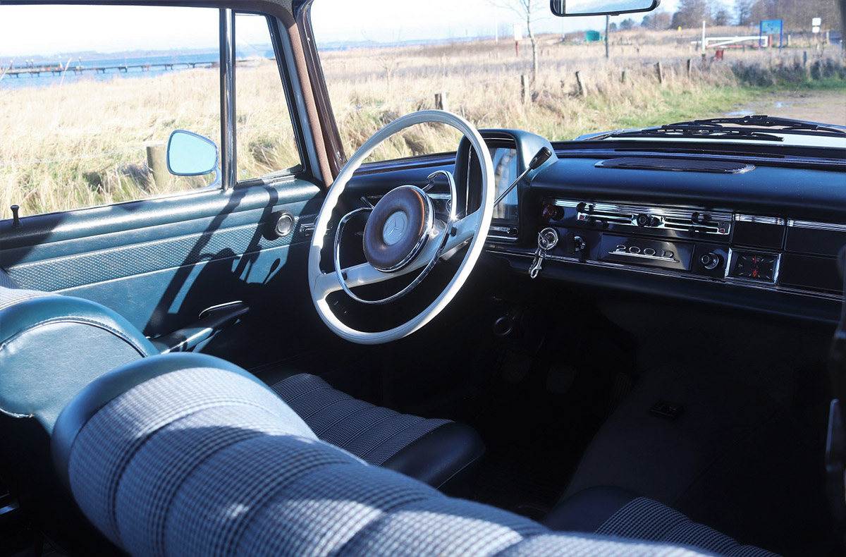 Mercedes Oldtimer fahren Wees (4 Std.)