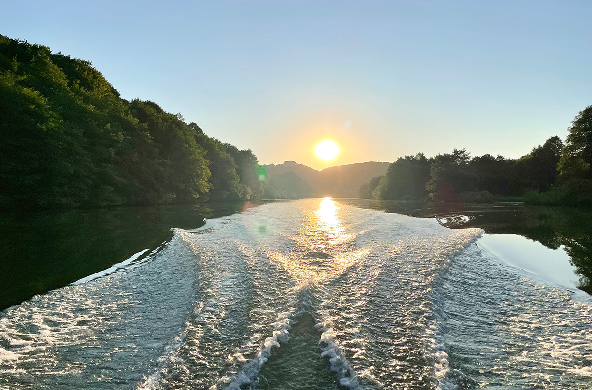 Motorboot mieten Altmühltal - Steuere dein Abenteuer durchs Altmühltal! in Kelheim Motorboot mieten Altmühltal - Steuere dein Abenteuer durchs Altmühltal! in Kelheim