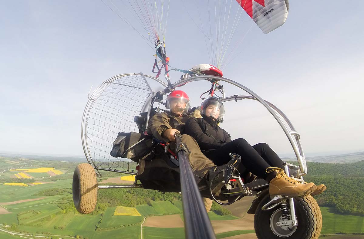 Motorgleitschirm fliegen Gaweinstal (1,5 Std.) - Freiheit spüren beim Motorgleitschirm über Gaweinstal Motorgleitschirm fliegen Gaweinstal (1,5 Std.) - Freiheit spüren beim Motorgleitschirm über Gaweinstal