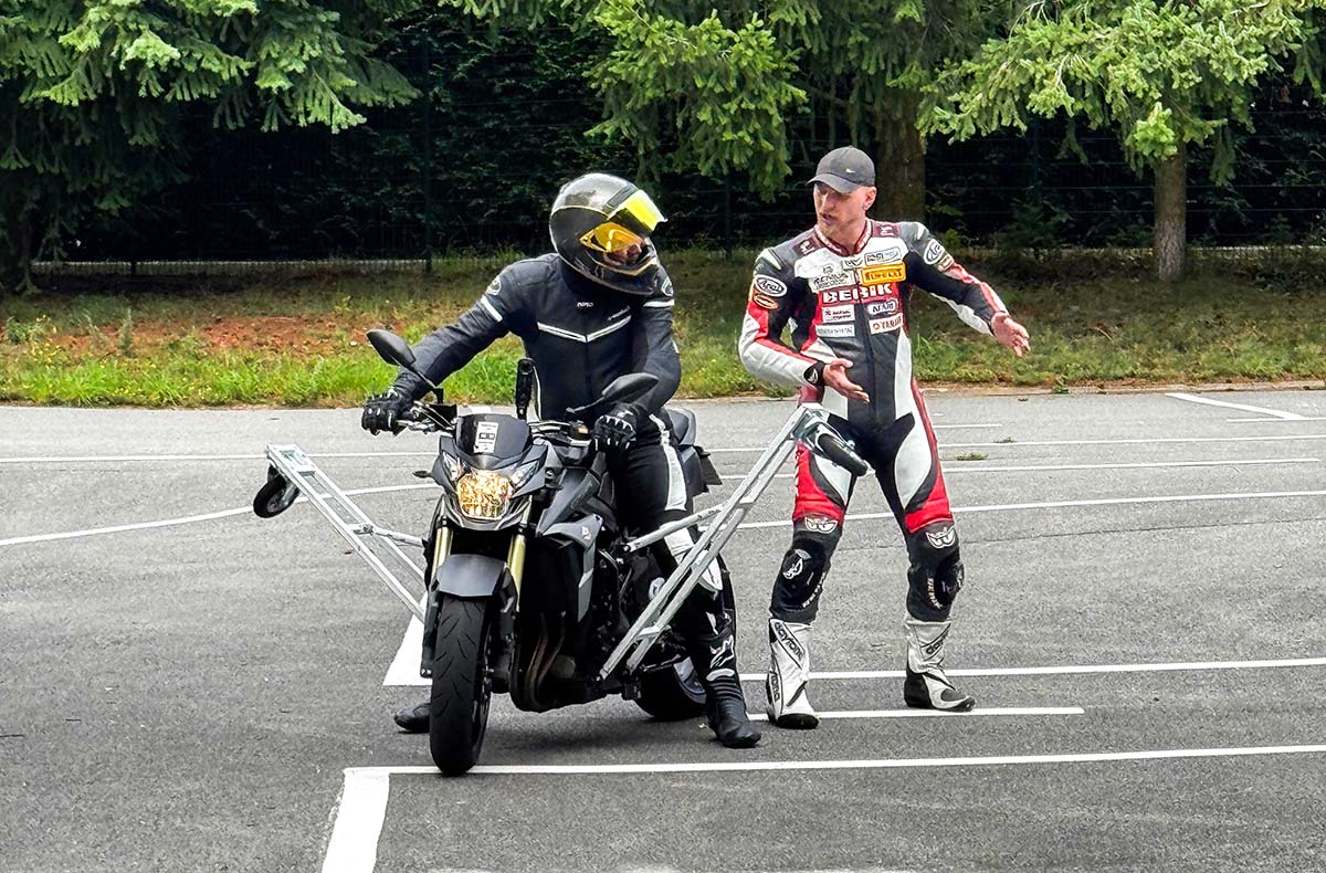 Motorrad Schräglagentraining Oelsnitz in Oelsnitz /Erzgeb. Motorrad Schräglagentraining Oelsnitz in Oelsnitz /Erzgeb.