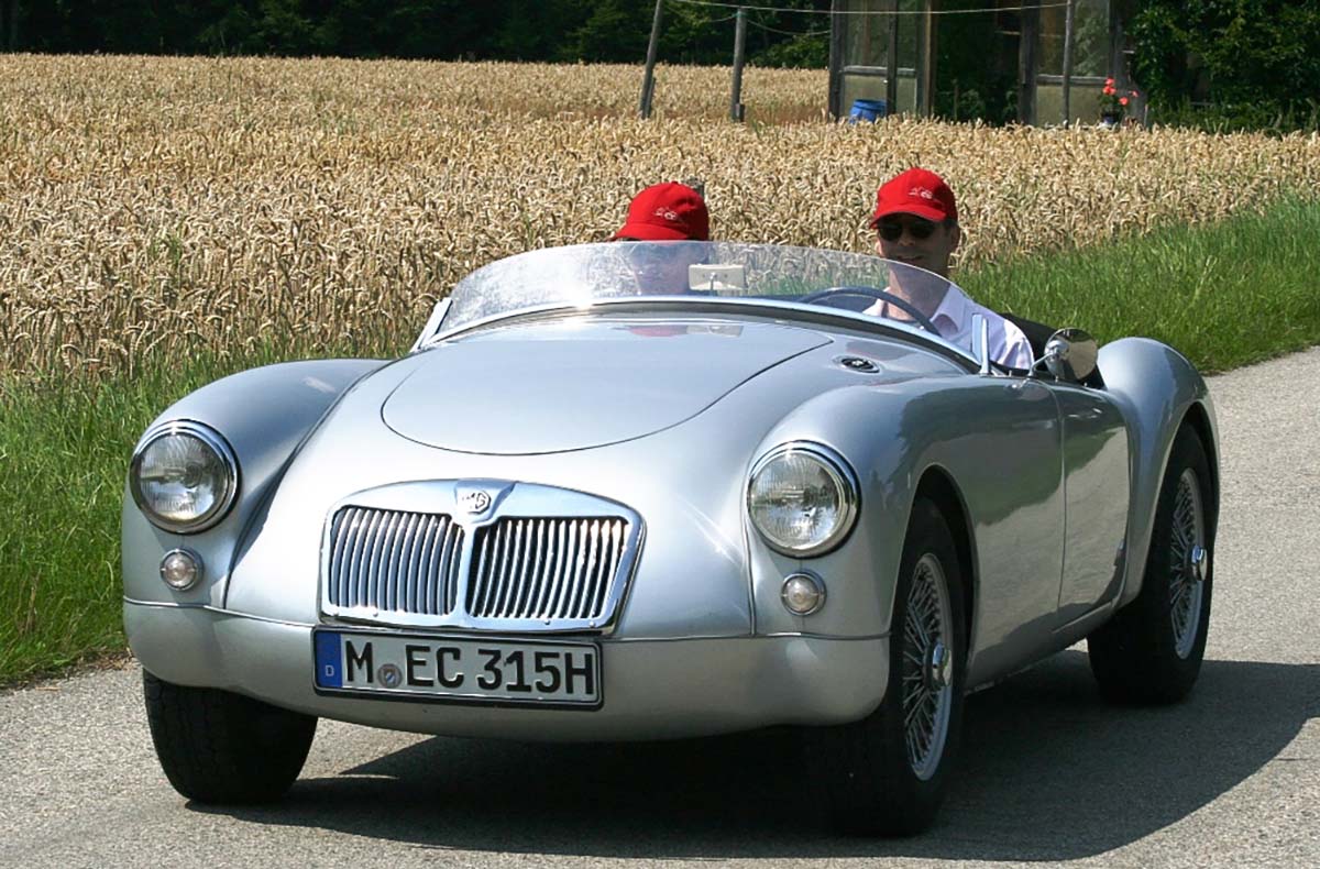 Oldtimer fahren für 2 München (Preisgruppe 2) - München im Cabrio-Oldtimer: 250 km Freiheit
