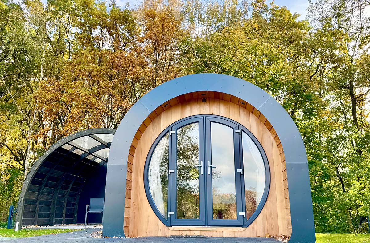 3 Tage Außergewöhnlich Übernachten in der NestLodge Oranienburg für 2 (2 Nächte) inkl. Halbpension 3 Tage Außergewöhnlich Übernachten in der NestLodge Oranienburg für 2 (2 Nächte) inkl. Halbpension