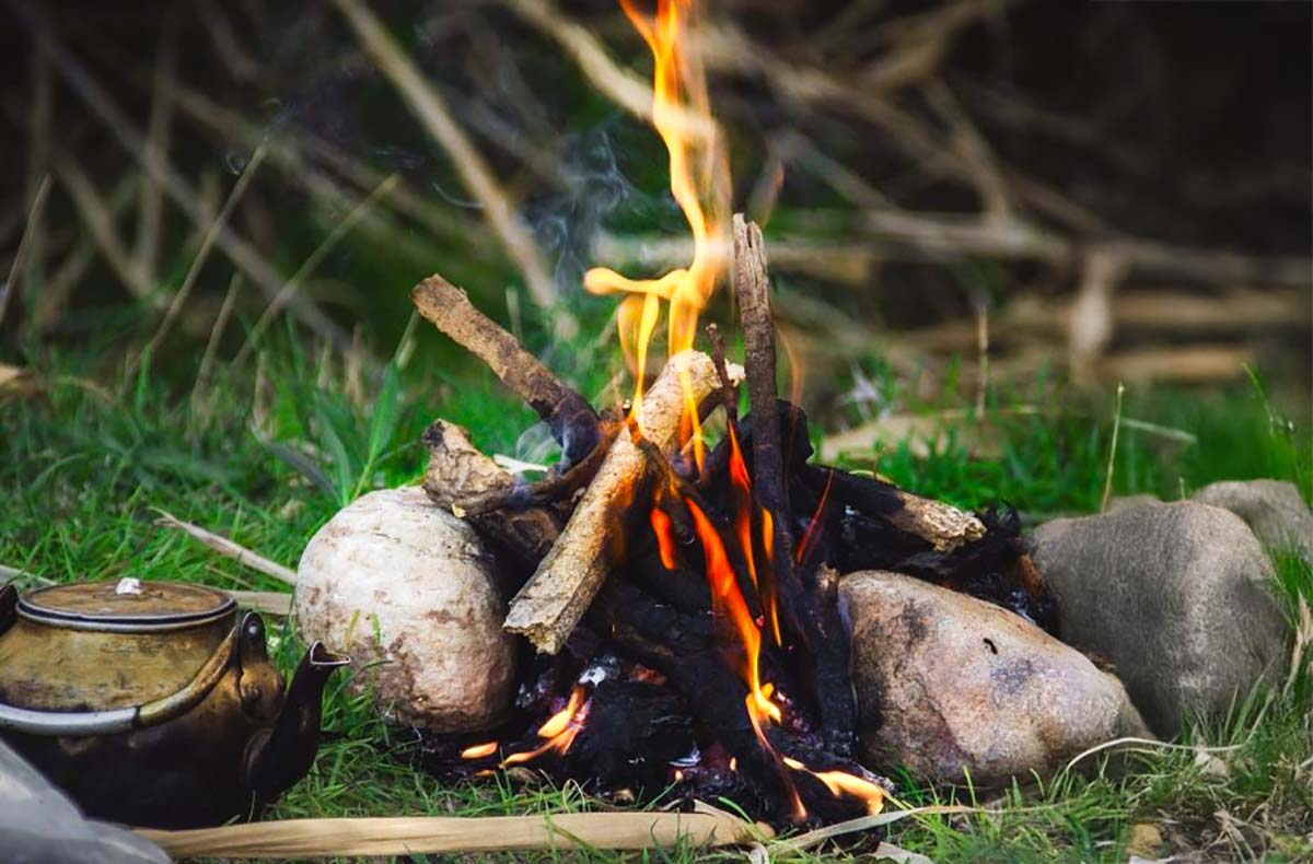 Outdoor Survival Ebensfeld (Feuer machen) - Entfache das Feuer: Dein Survival-Abenteuer wartet! Outdoor Survival Ebensfeld (Feuer machen) - Entfache das Feuer: Dein Survival-Abenteuer wartet!