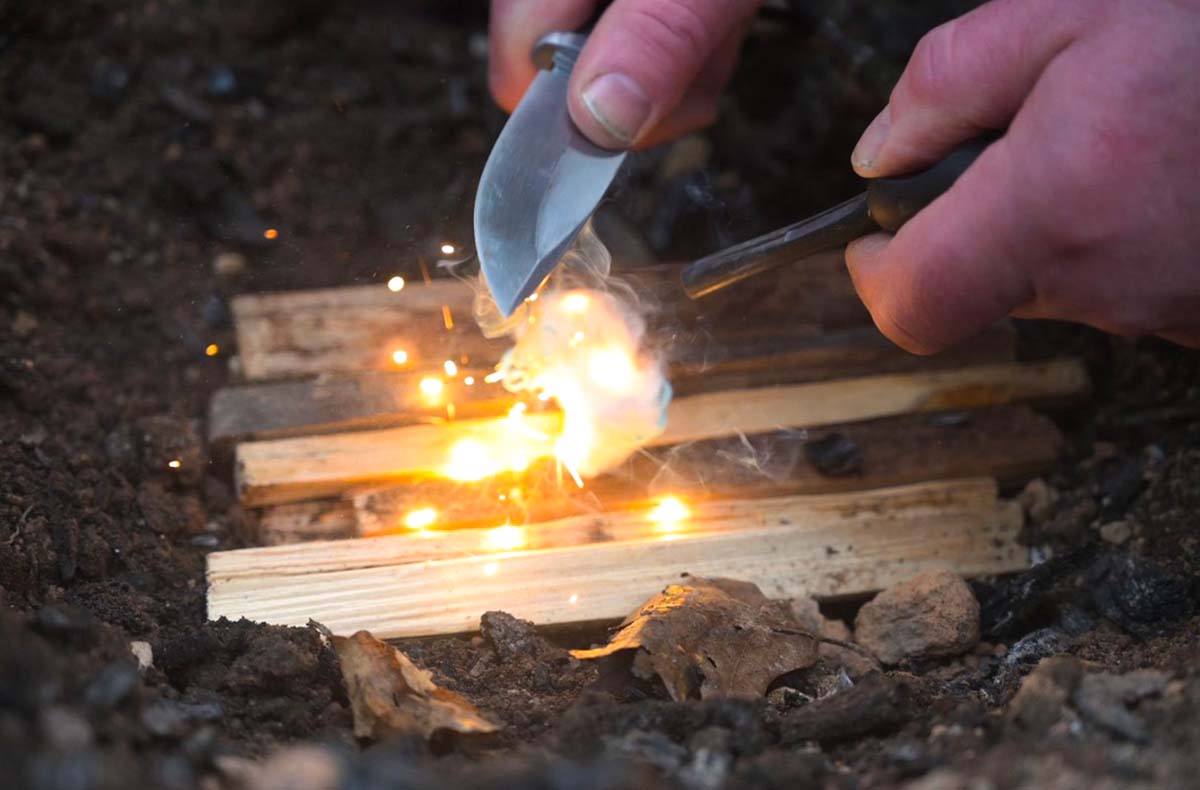 Outdoor Survival Ebensfeld (Feuer machen) - Entfache das Feuer: Dein Survival-Abenteuer wartet! Outdoor Survival Ebensfeld (Feuer machen) - Entfache das Feuer: Dein Survival-Abenteuer wartet!