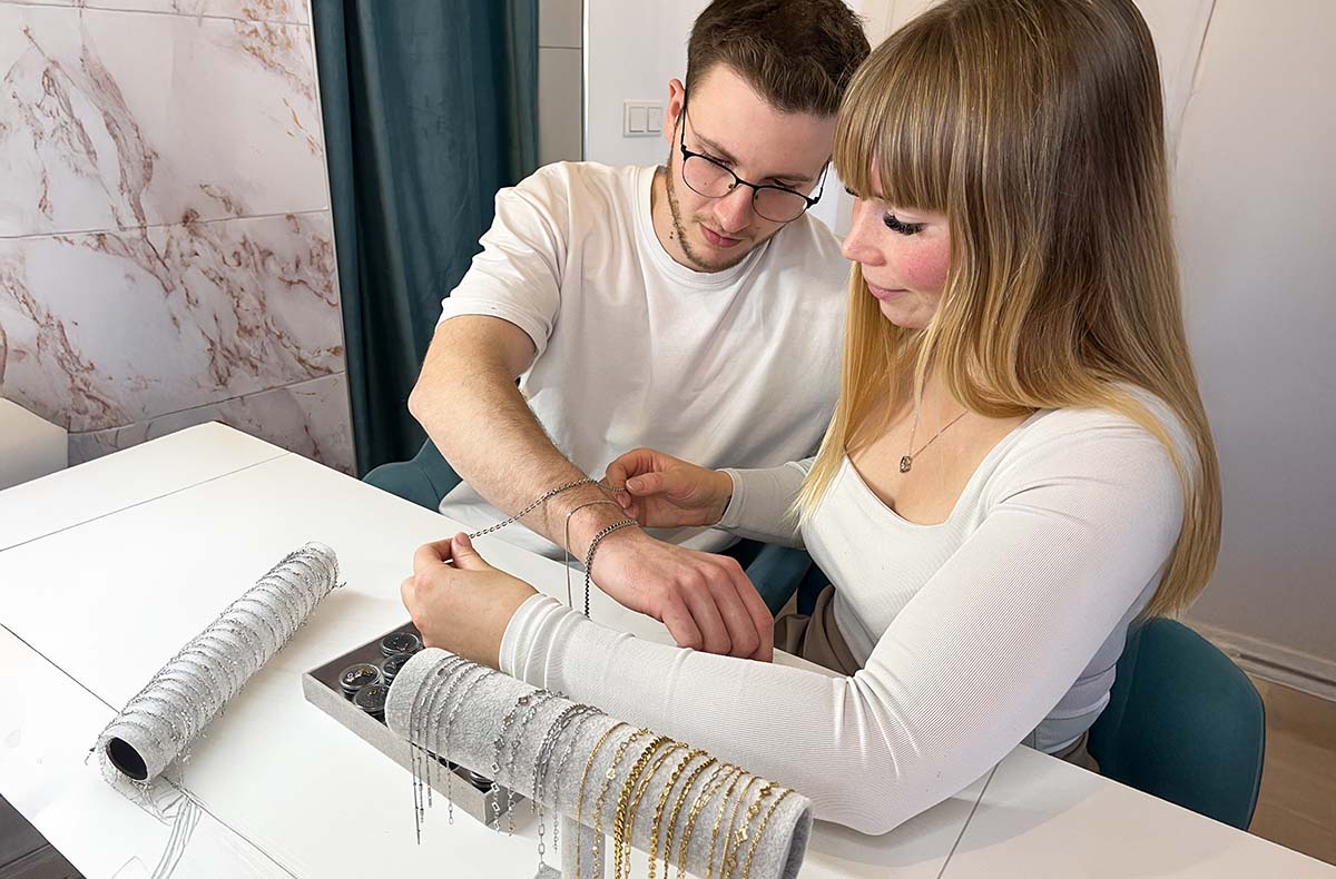 Permanent Bracelets Bremen - Glühender ...