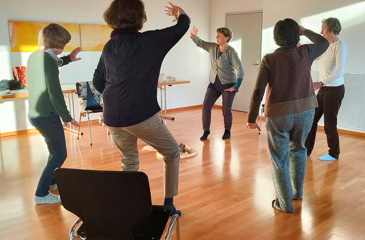 Qi Gong im Kanton Basel (3×90 min) – Ruhige Qi Gong Auszeit in Basel in Therwil