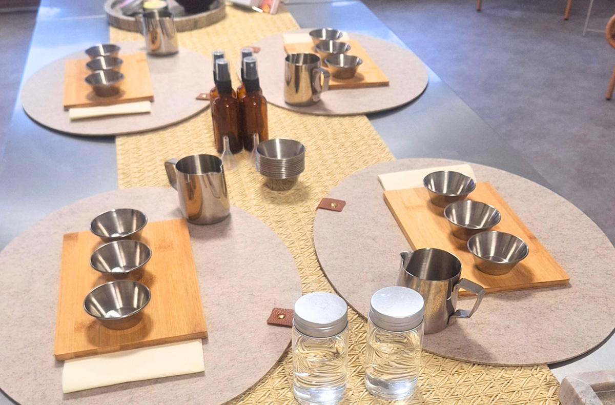 Raumduft selber herstellen Hamburg - Dein Duft, dein Moment – Workshop mit Flair Raumduft selber herstellen Hamburg - Dein Duft, dein Moment – Workshop mit Flair