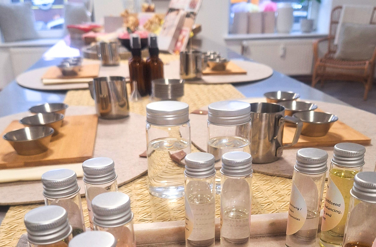 Raumduft selber herstellen Hamburg - Dein Duft, dein Moment – Workshop mit Flair Raumduft selber herstellen Hamburg - Dein Duft, dein Moment – Workshop mit Flair