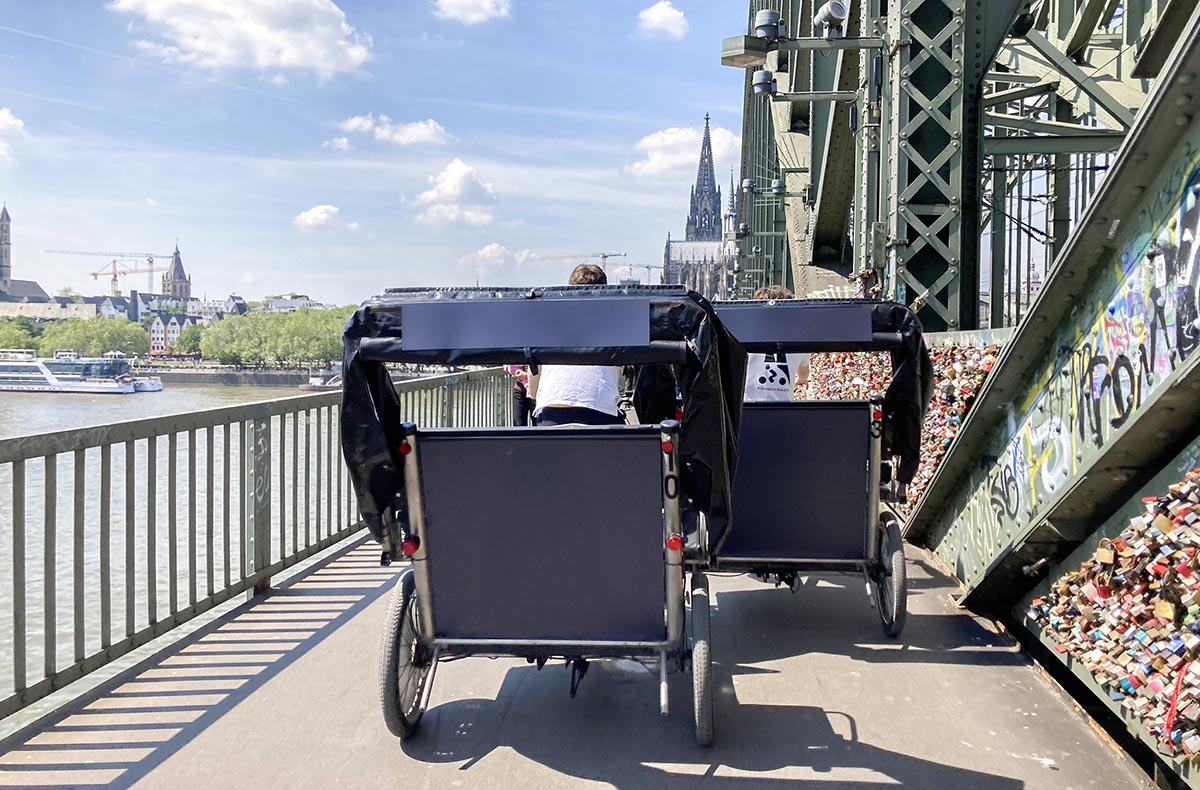 Rikscha Tour in Köln (1 Stunde) Rikscha Tour in Köln (1 Stunde)