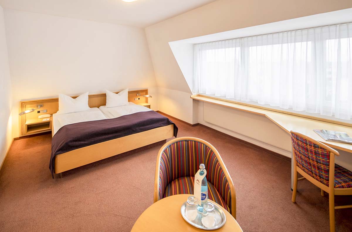 Romantikurlaub Stuttgart für 2 (1 Nacht) Romantikurlaub Stuttgart für 2 (1 Nacht)