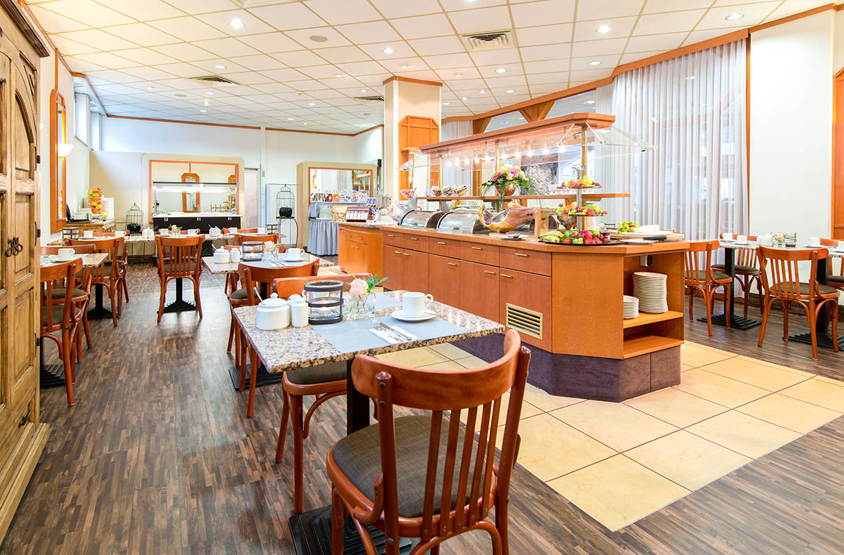 Romantikurlaub Neustadt an der WeinstraÃ... Romantikurlaub Neustadt an der WeinstraÃ...