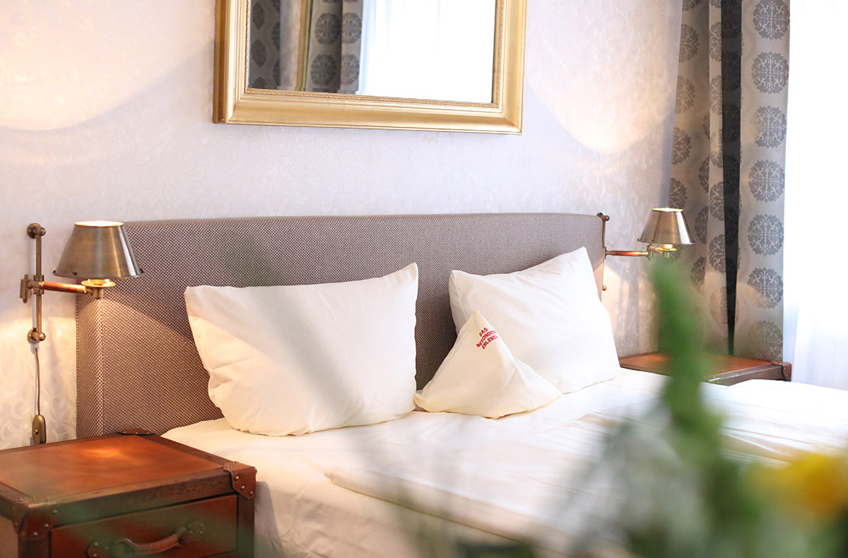 2 Tag(e) Romantischer Kurzurlaub für 2 Strausberg (1 Nacht) inkl. Halbpension Brandenburg ✓