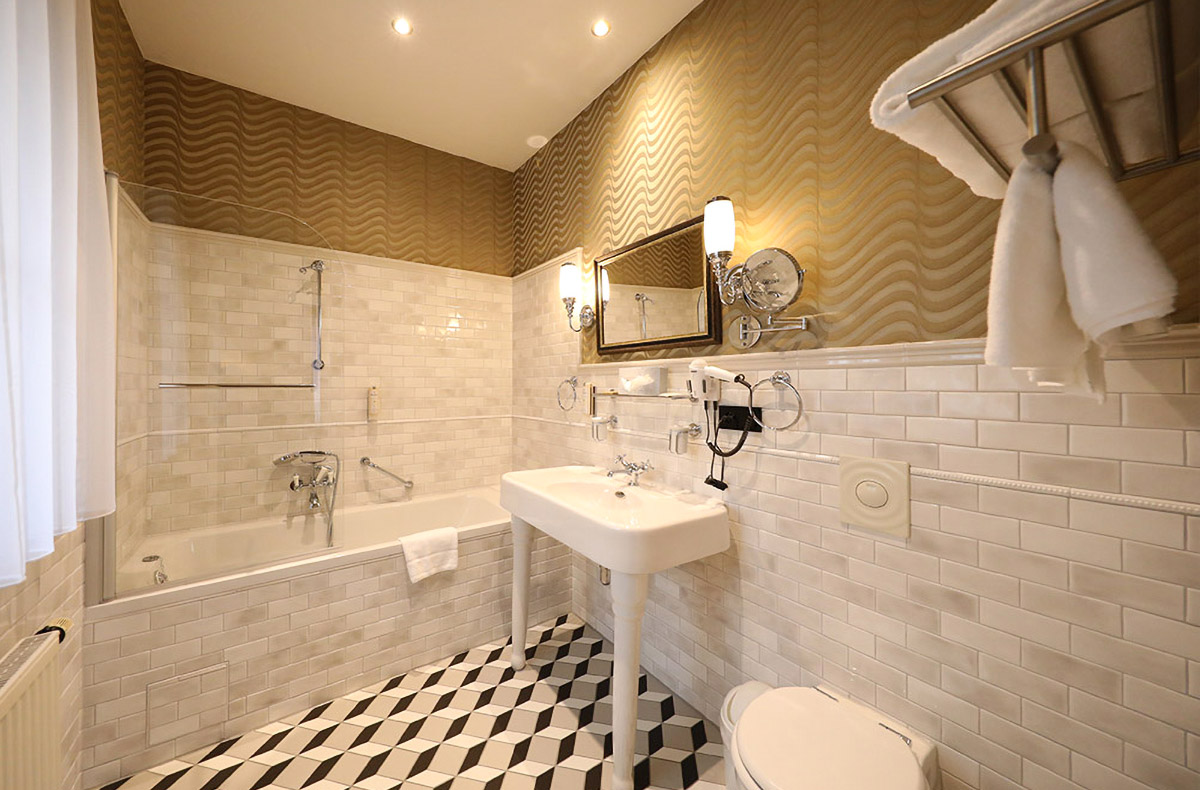 2 Tag(e) Romantischer Kurzurlaub für 2 Strausberg (1 Nacht) inkl. Halbpension Brandenburg ✓