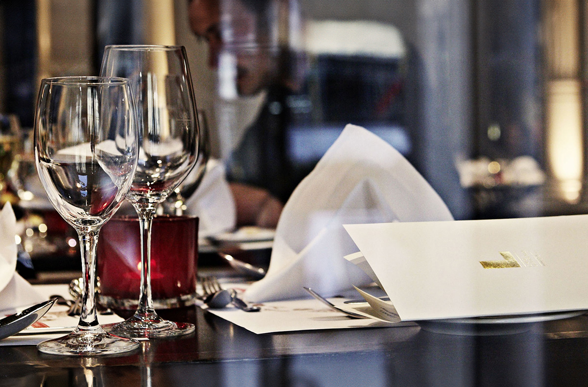 Romantisches Dinner mit Weinverkostung i...