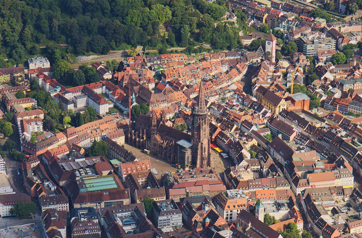 Rundflug im Ultraleichtflugzeug Freiburg...