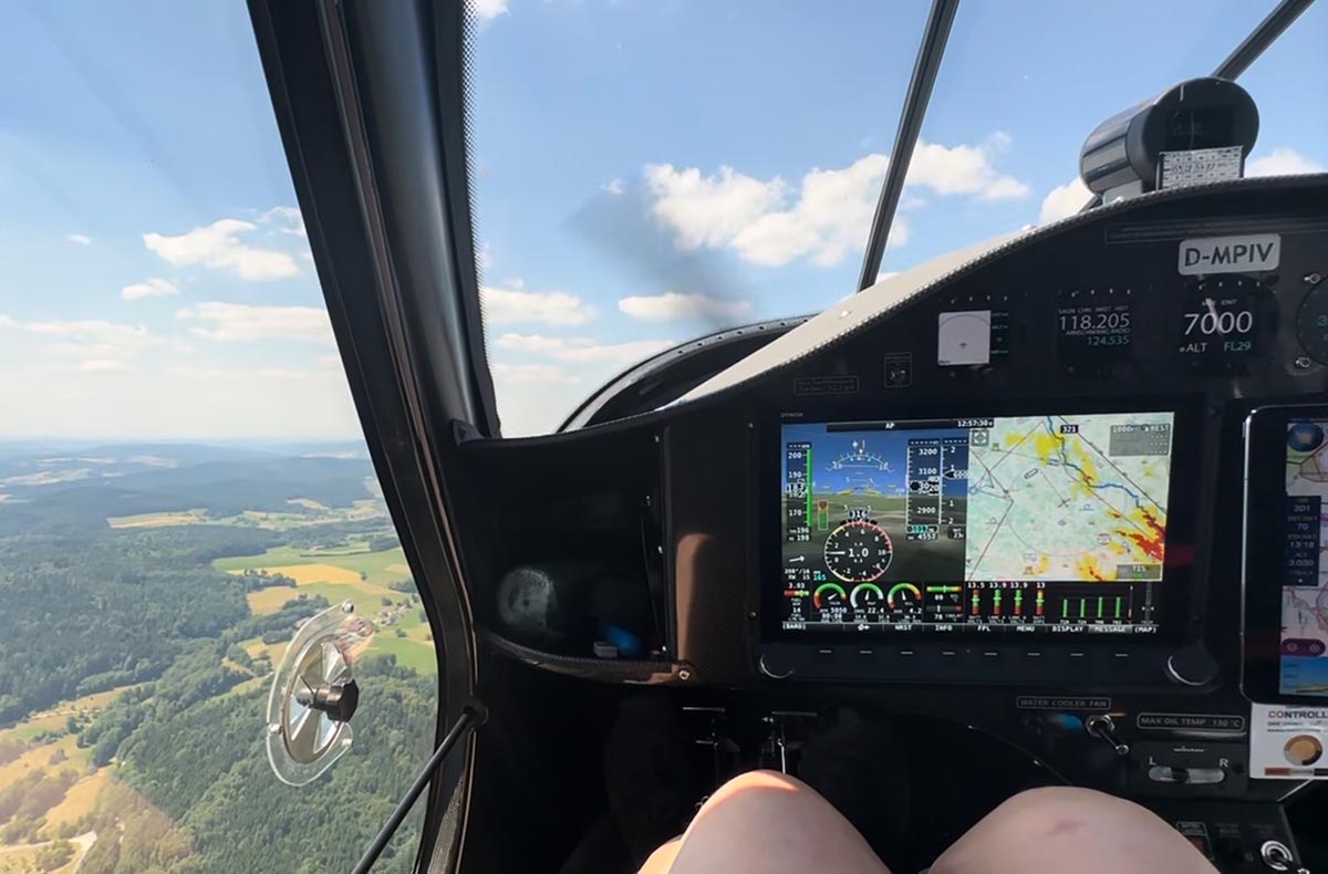 Rundflug im Ultraleichtflugzeug Ippeshei... Rundflug im Ultraleichtflugzeug Ippeshei...