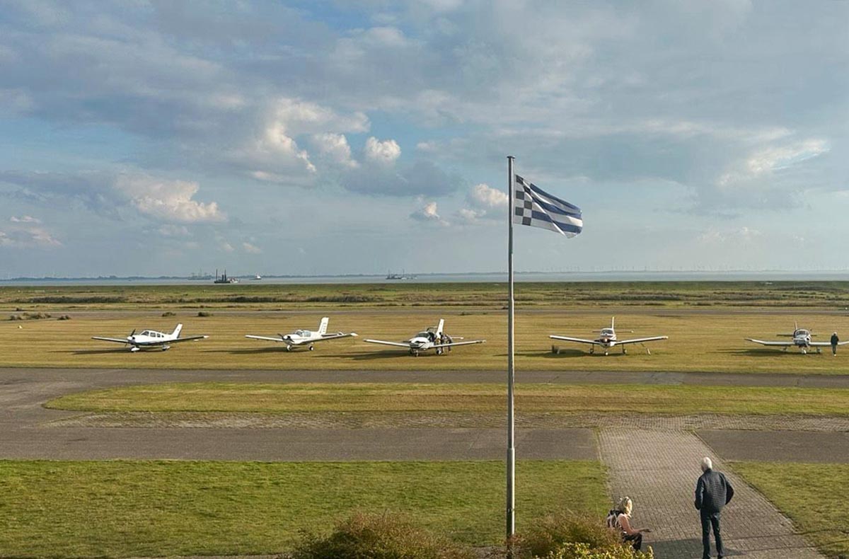 Rundflug im Ultraleichtflugzeug Würselen (30 Min.) Rundflug im Ultraleichtflugzeug Würselen (30 Min.)