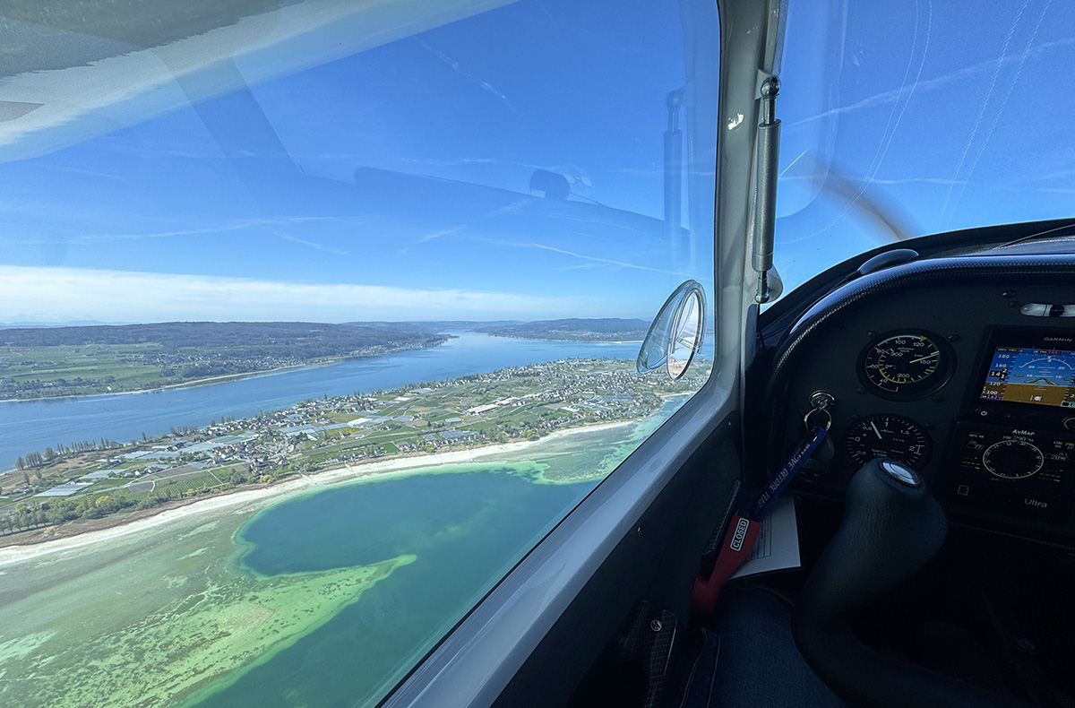 Rundflug Ultraleichtflugzeug Raum Bodens... Rundflug Ultraleichtflugzeug Raum Bodens...